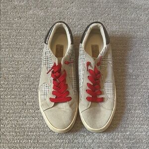 Vintage Havana Beige Sneakers with Red Laces